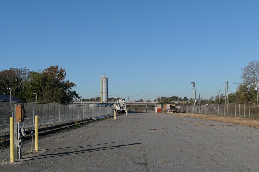 More Photos Of 800 Constitution Ave, Portsmouth Land For Lease