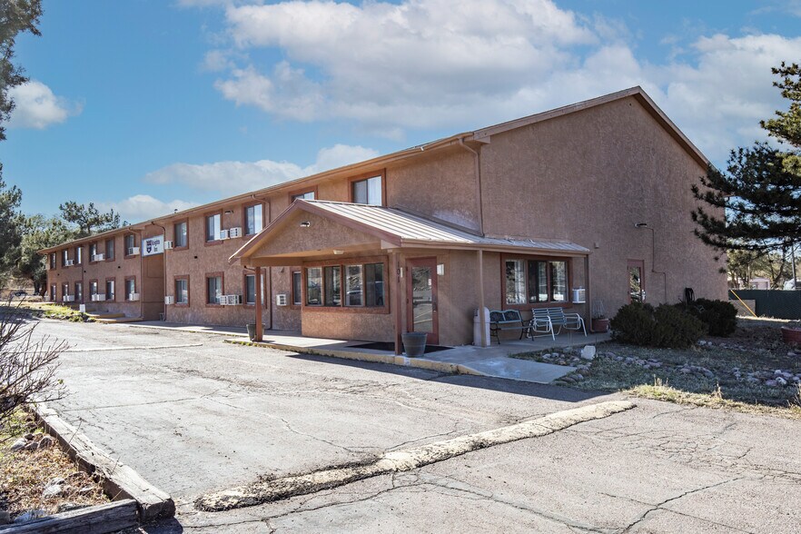 More Photos Of 101 W Phoenix St, Payson Hotel For Sale