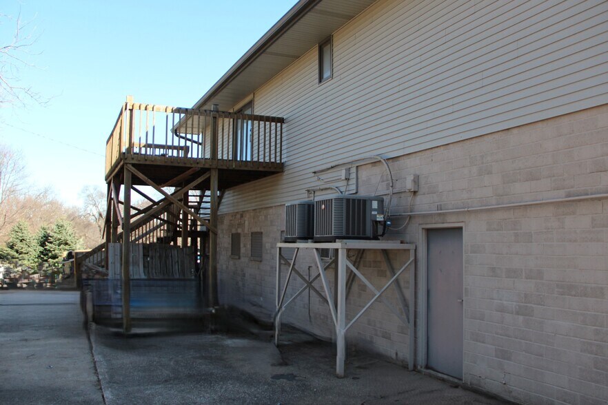 More Photos Of 1410 E Diehl Ave, Des Moines Warehouse For Sale