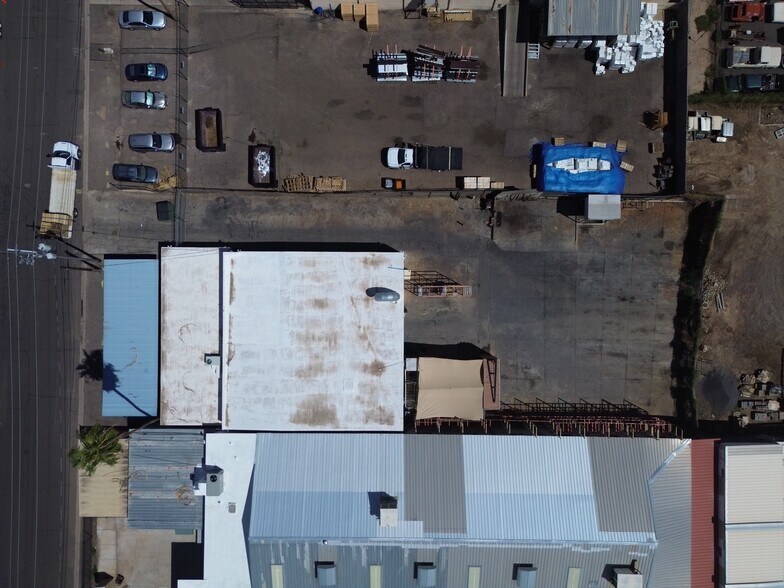 More Photos Of 1209 W Hilton Ave, Phoenix Warehouse For Sale