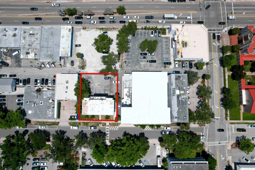 More Photos Of 1551 2nd St, Sarasota Office For Lease