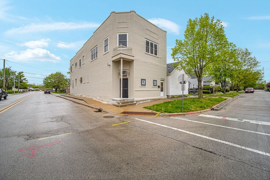 Primary Photo Of 701 Meeker Ave, Joliet Flex For Sale