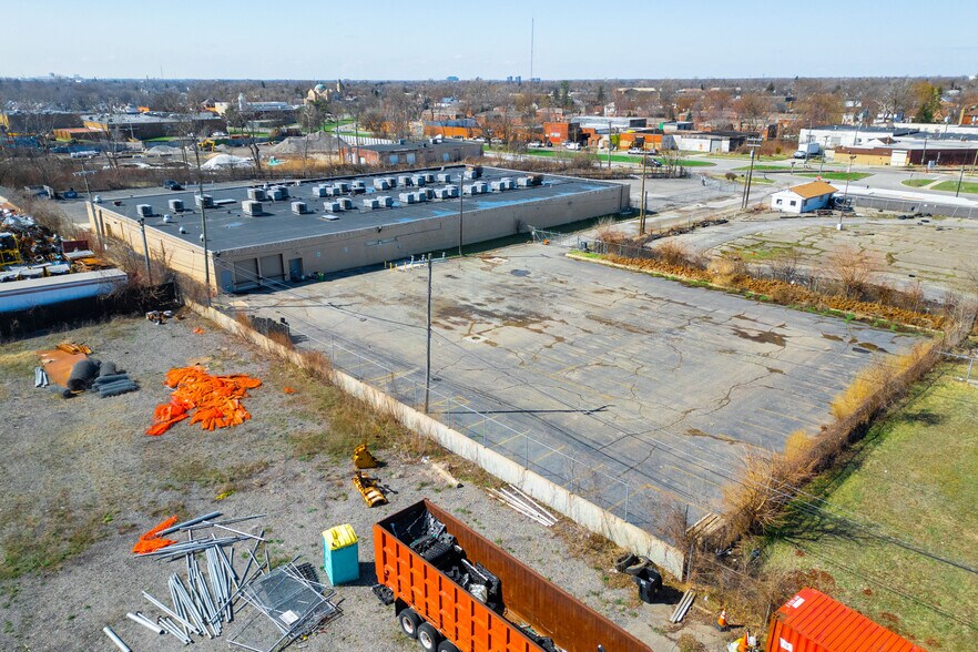 More Photos Of 4505 Oakman Blvd, Detroit Industrial For Sale