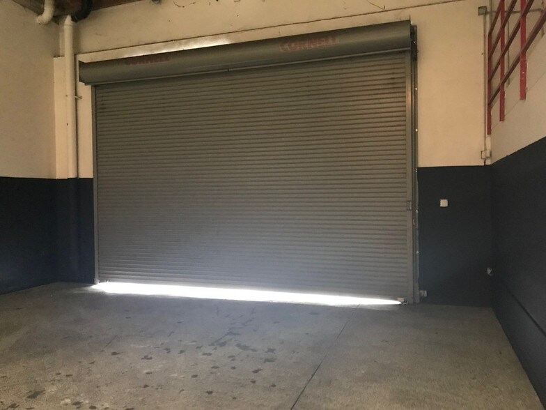More Photos Of 41665 Eastman Dr, Murrieta Warehouse For Lease