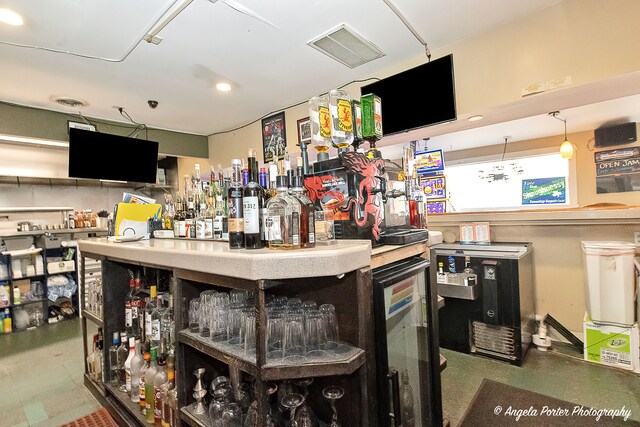 More Photos Of 25344 W Richmond Ave, Antioch Bar For Sale