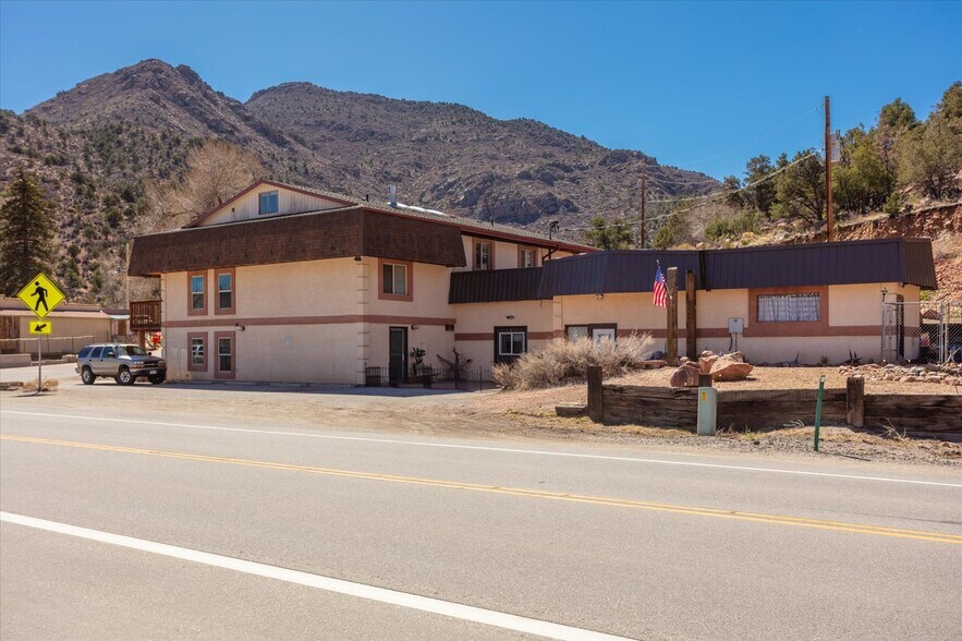 More Photos Of 20180 US Highway 50, Cotopaxi Storefront For Sale