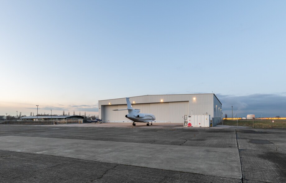 More Photos Of 7850 Alpha Way, Delta Airplane Hangar For Lease