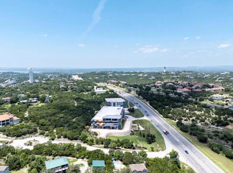More Photos Of 4229 FM 620, Austin Showroom For Sale