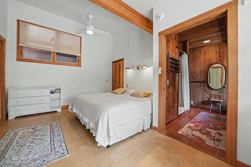 More Photos Of 21376 Consolation St, Volcano Specialty For Sale
