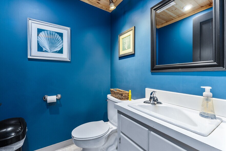 More Photos Of 1 Harris St, Newburyport Medical For Lease