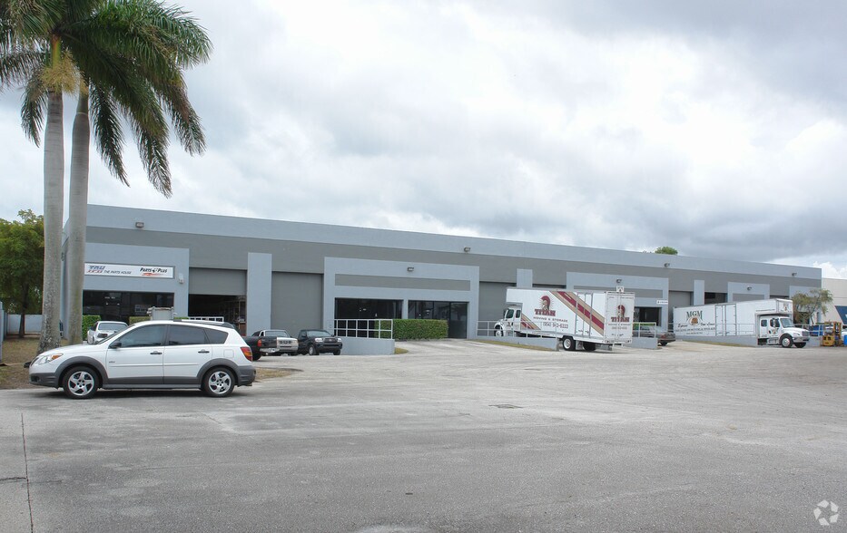 More Photos Of 2001 NW 15th Ave, Pompano Beach Warehouse For Lease