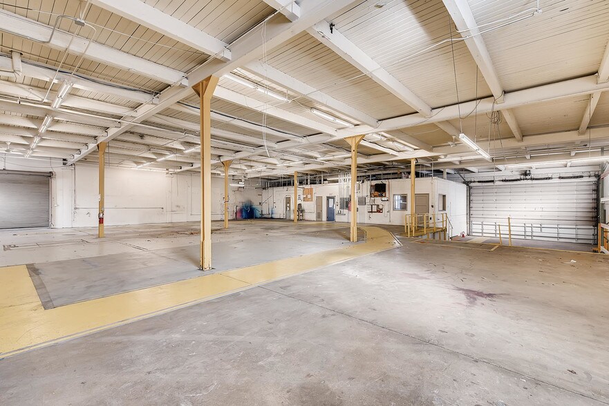 More Photos Of 1520 W 13th Ave, Denver Warehouse For Lease