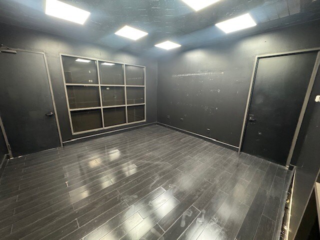 More Photos Of 5900 Schumacher Ln, Houston Auto Repair For Lease