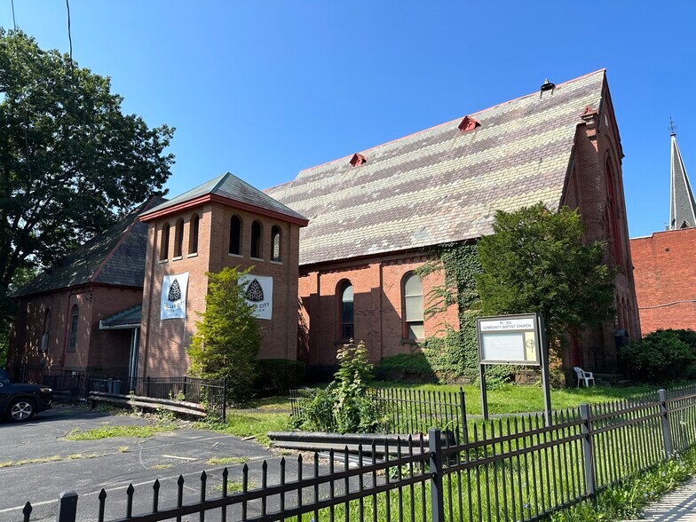 More Photos Of 560 Congress St, Troy Restaurant For Sale