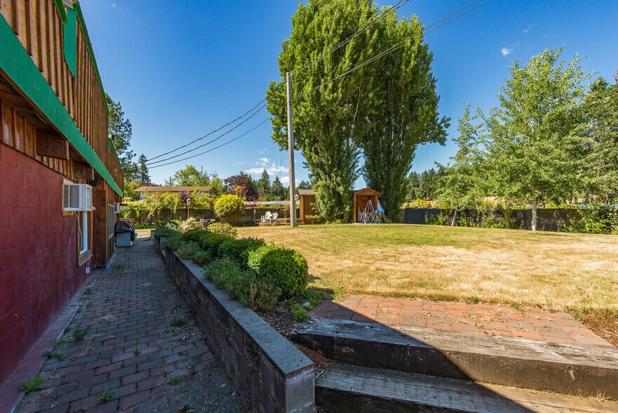 More Photos Of 15610 Olson Dr Kp N, Lakebay Bar For Sale