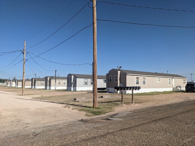 Primary Photo Of 402 27th St, Snyder Manufactured Housing Mobile Home Park For Sale