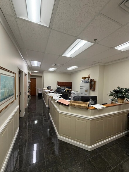 More Photos Of 1300 Caraway Ct, Largo Medical For Sale
