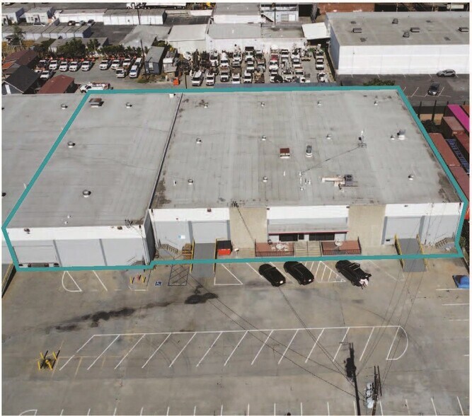 More Photos Of 400 W Gardena Blvd, Gardena Warehouse For Lease
