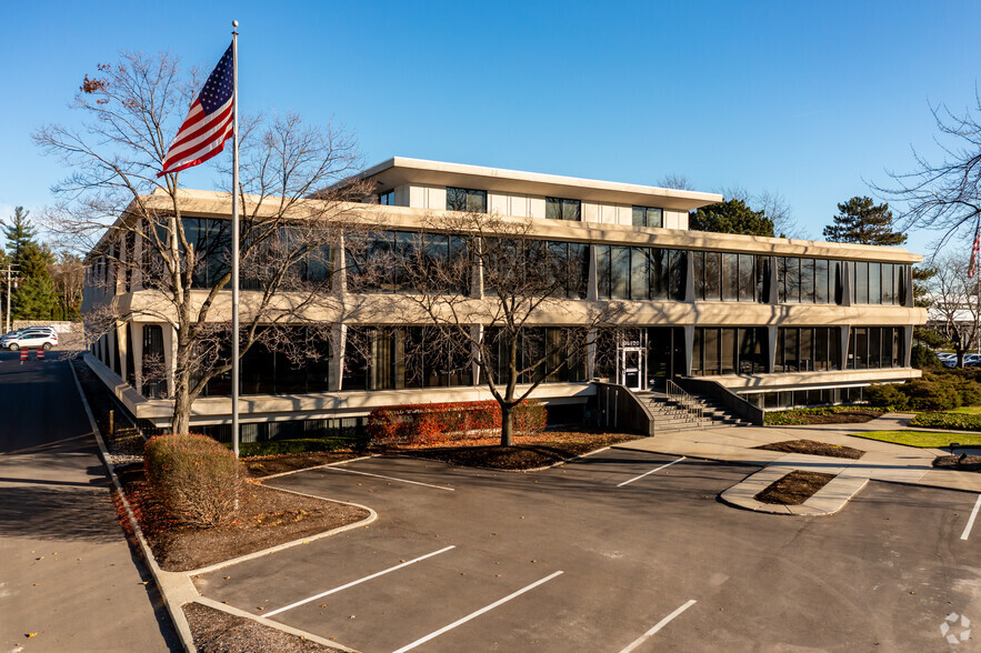 Primary Photo Of 36700 Woodward Ave, Bloomfield Hills Office For Lease