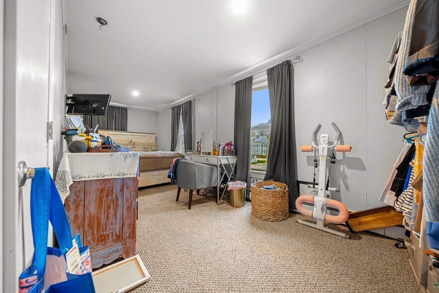 More Photos Of 15 South St, Freeport Apartments For Sale