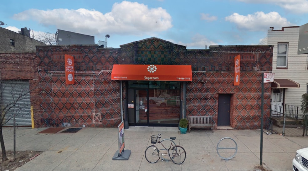 Primary Photo Of 1014 47th Rd, Long Island City Storefront Retail Office For Lease