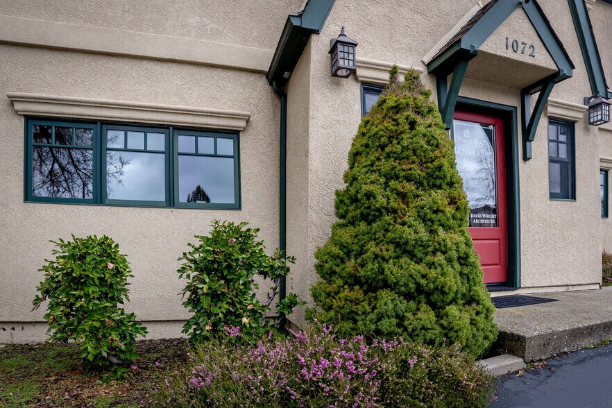 More Photos Of 1072 E Main St, Grass Valley Office For Sale