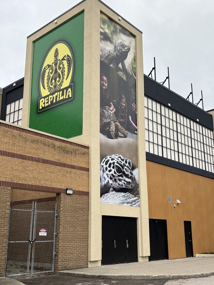 More Photos Of 785 Wonderland Rd S, London Unknown For Lease