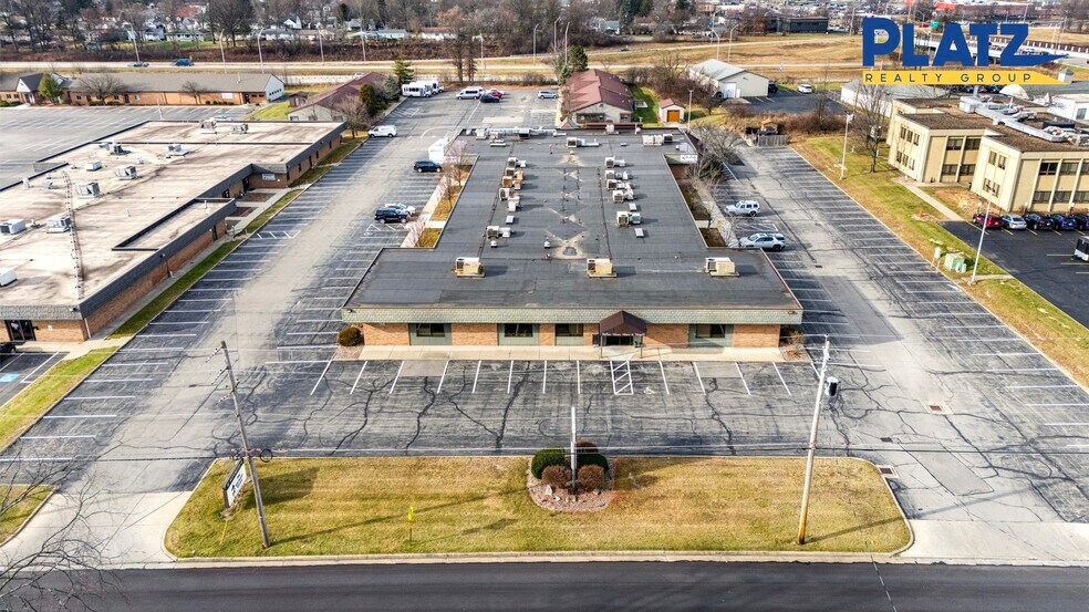 Primary Photo Of 54 Westchester Dr, Youngstown Unknown For Lease