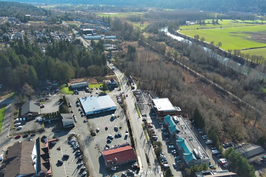 More Photos Of 15215 Brown Ave NE, Duvall General Retail For Sale