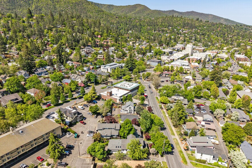 More Photos Of 574 E Main St, Ashland Apartments For Sale