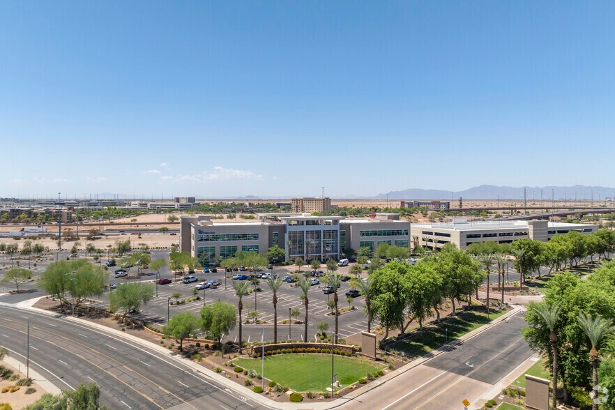 More Photos Of 2625 W Geronimo Pl, Chandler Office For Lease