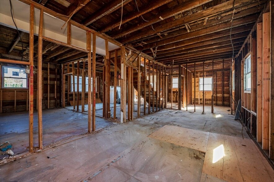 More Photos Of 304 Larkfield Rd, East Northport Freestanding For Sale