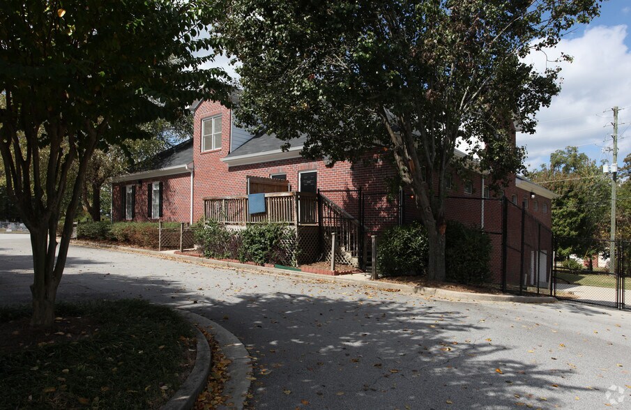 More Photos Of 2885 Hog Mountain Rd, Dacula Office For Lease