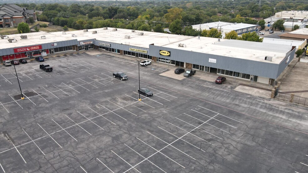 More Photos Of 8101-8155 Camp Bowie West Blvd, Fort Worth General Retail For Lease