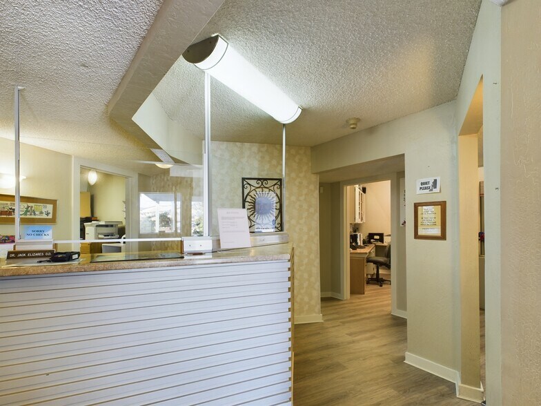 More Photos Of 3610 Old Highway 53, Clearlake Office For Sale