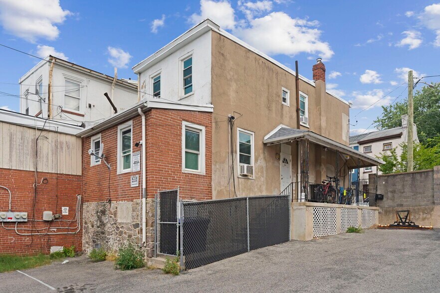 More Photos Of 368 E Moore St, Norristown General Retail For Sale