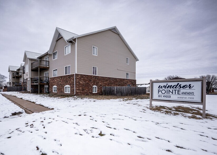 More Photos Of 300 E Windsor, Arkansas City Apartments For Sale