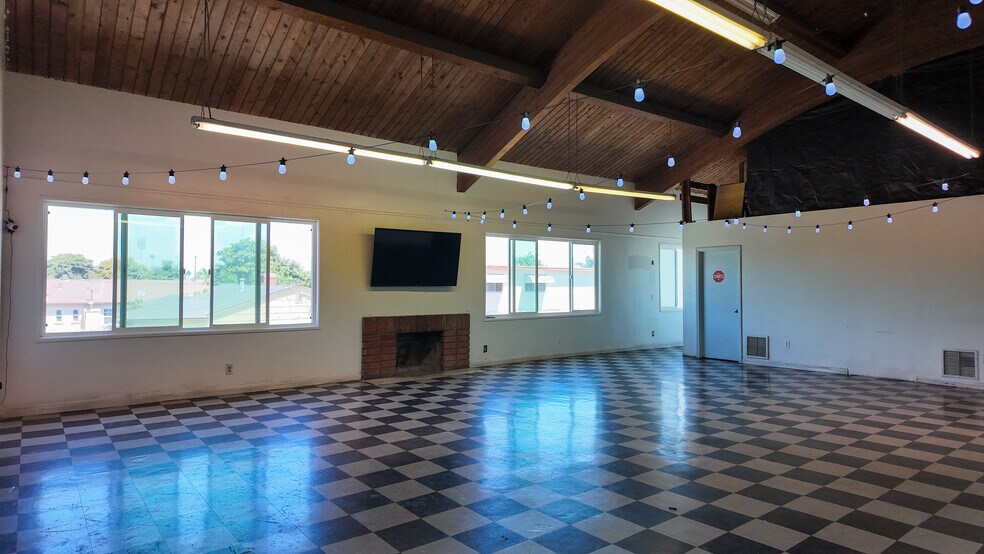 More Photos Of 11984 Santa Fe Ave, Lynwood Specialty For Sale