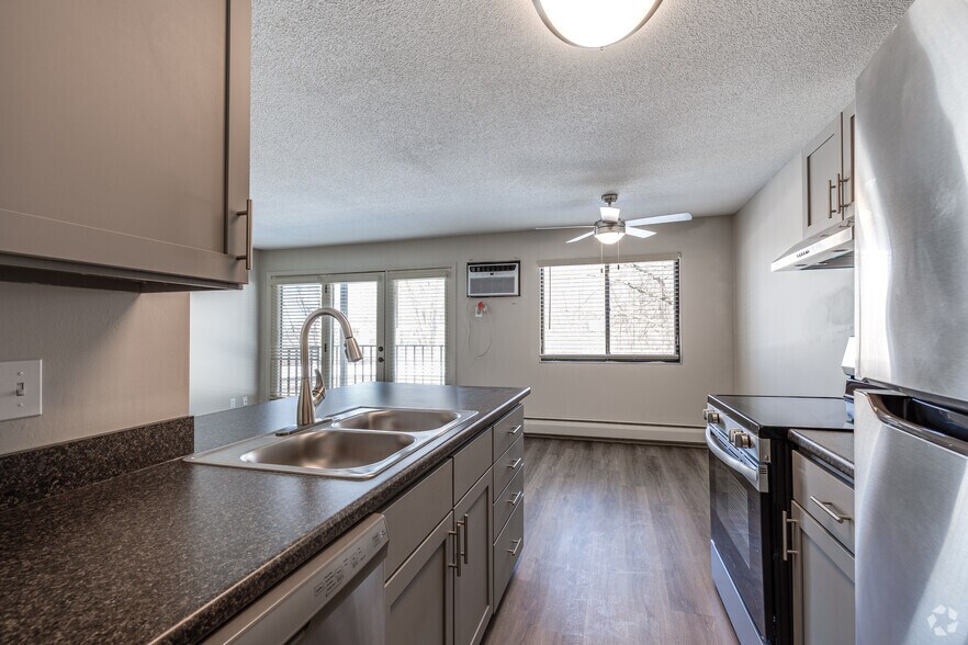 More Photos Of 2050 7th Ave E, North Saint Paul Apartments For Sale