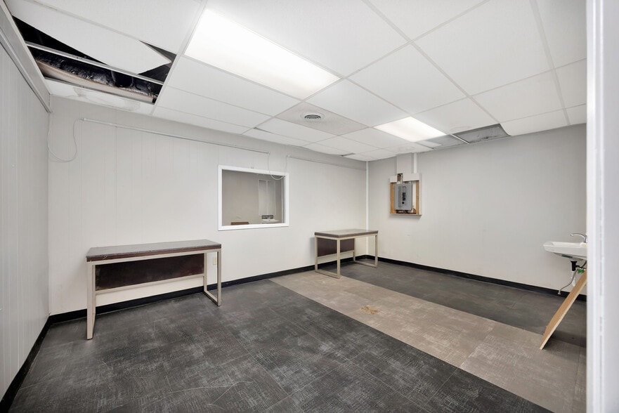 More Photos Of 3-7 Stuckhardt Rd, Trotwood Storefront Retail Office For Sale