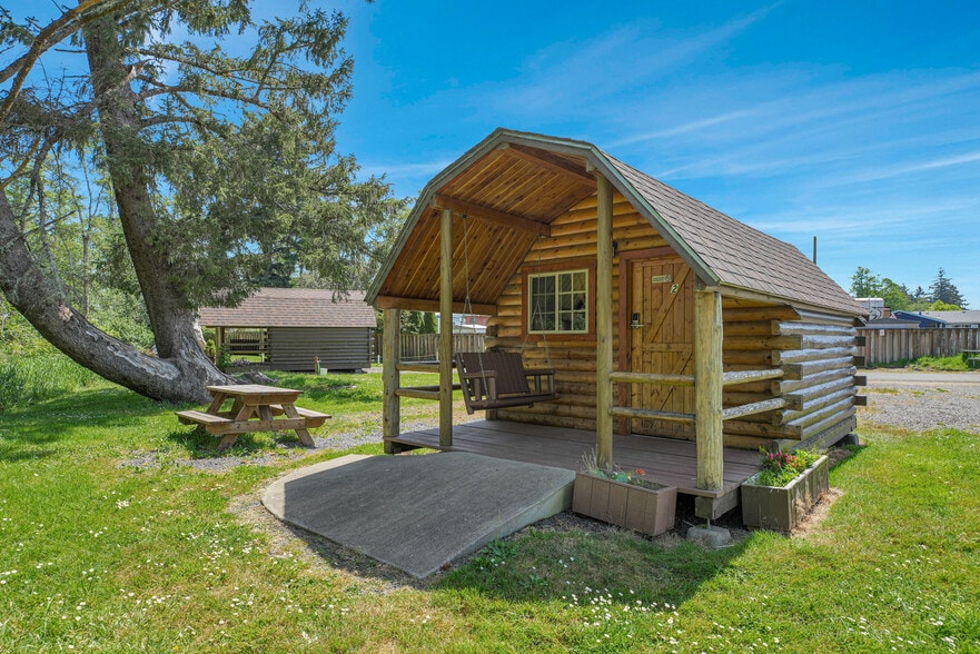 More Photos Of 1140 NW Warrenton Dr, Warrenton Trailer Camper Park For Sale