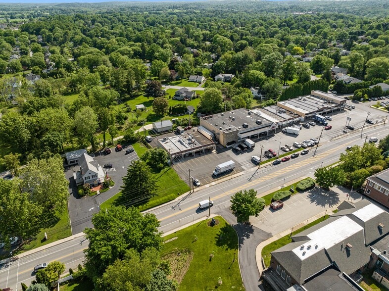 More Photos Of 513-519 Germantown Pike, Lafayette Hill Storefront For Lease