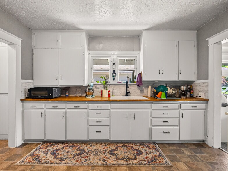 More Photos Of 457 E 100 S, Provo Apartments For Sale
