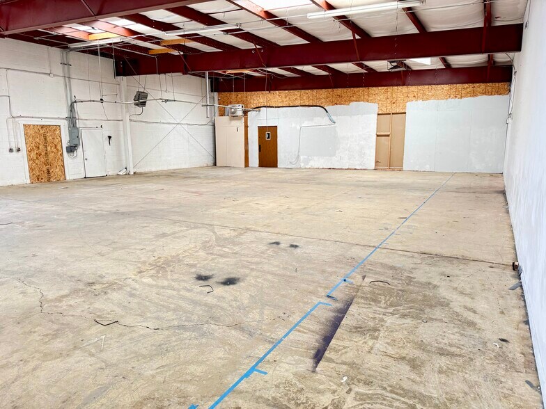 More Photos Of 227 W 300 S, Bountiful Industrial For Lease