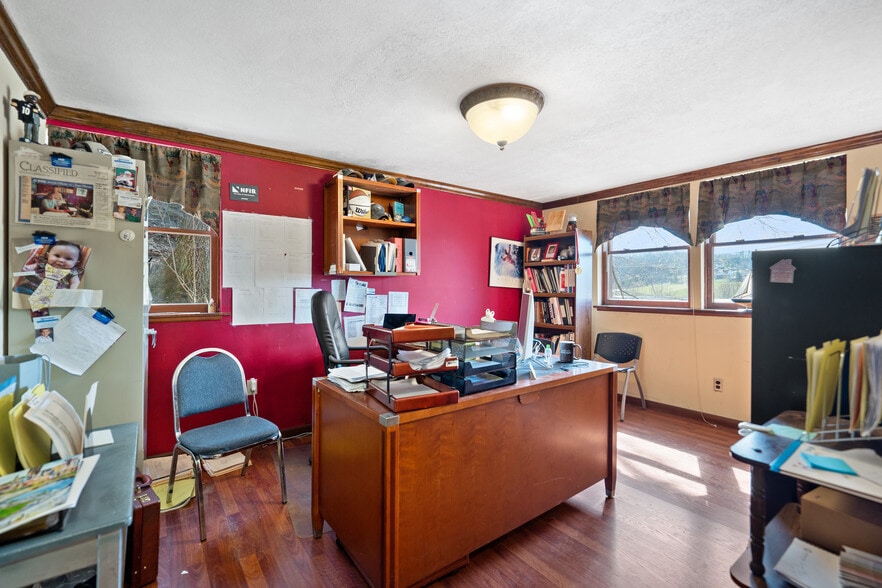 More Photos Of 560 W Pike St, Canonsburg Office Residential For Sale