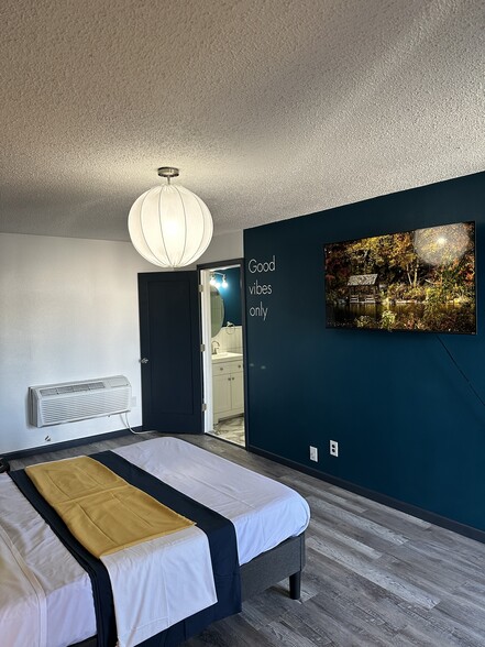 More Photos Of 930 White Horse Pike, Absecon Hotel For Sale