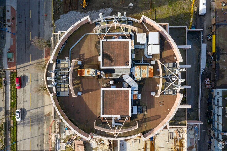 More Photos Of 8111 Anderson Rd, Richmond Office For Sale