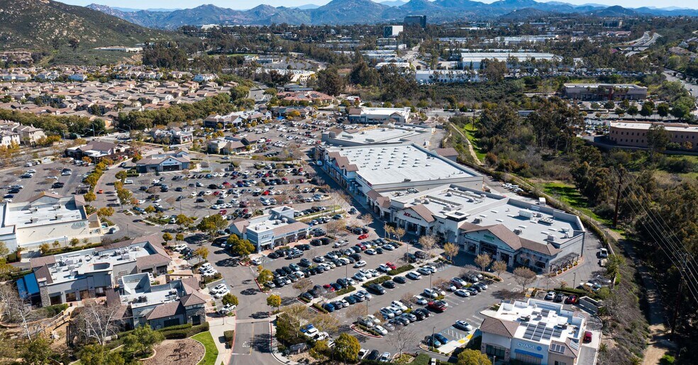 More Photos Of 10525 4S Commons Dr, San Diego Unknown For Lease