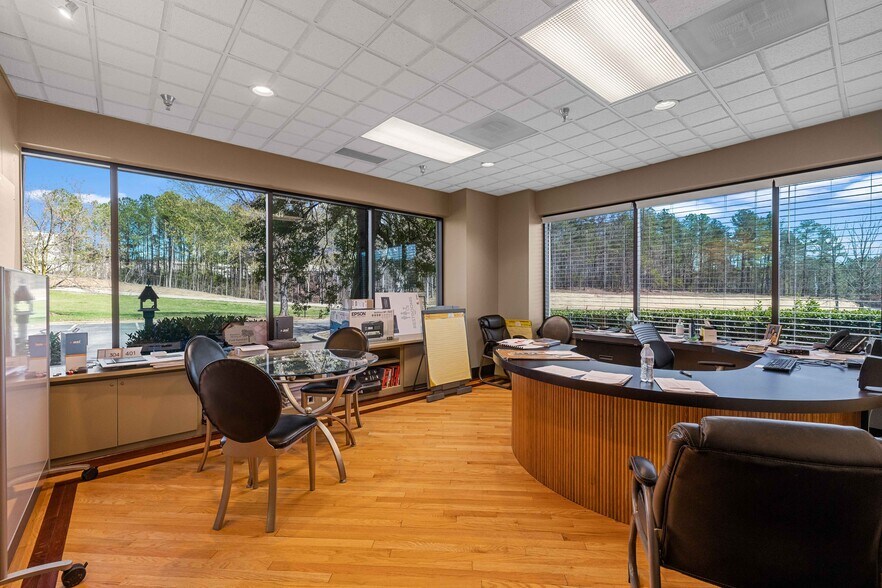 More Photos Of 600 Irving Pky, Holly Springs Light Manufacturing For Sale