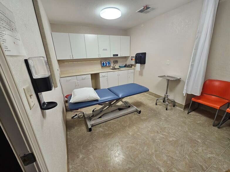 More Photos Of 320 Solano St, Corning Healthcare For Sale